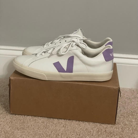 ESPLAR LEATHER WHITE
LAVANDE - Picture 13 of 13